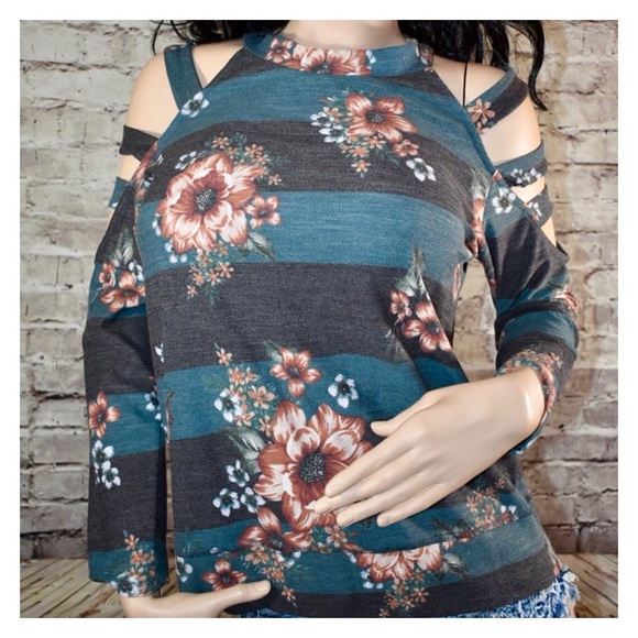 Floral Cold Shoulder turquoise and Gray Top - Picture 4 of 8